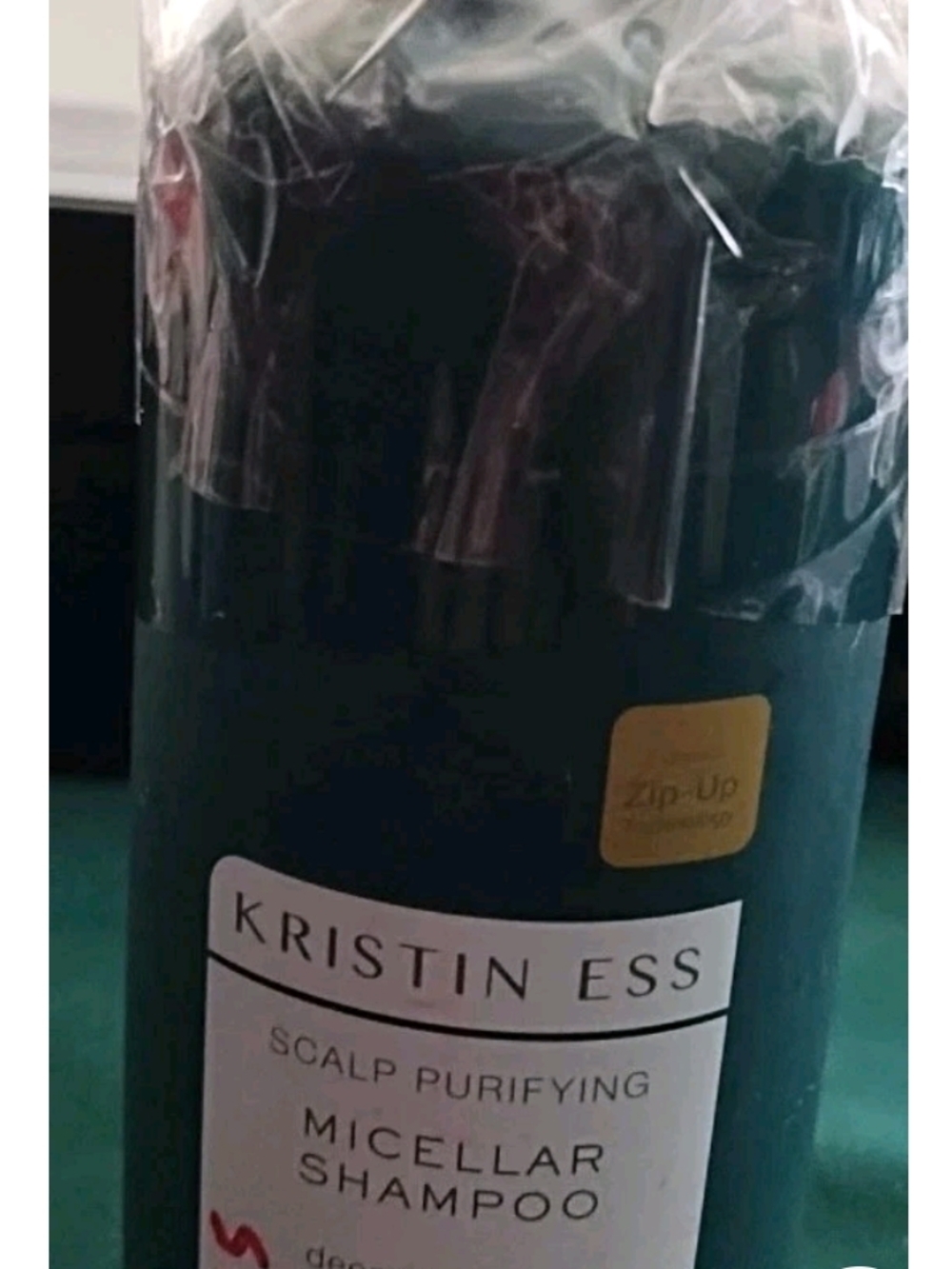 Kristin Ess Scalp Purifying Micellar Shampoo - Deep Teal Bottle